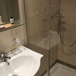 Dreibettzimmer